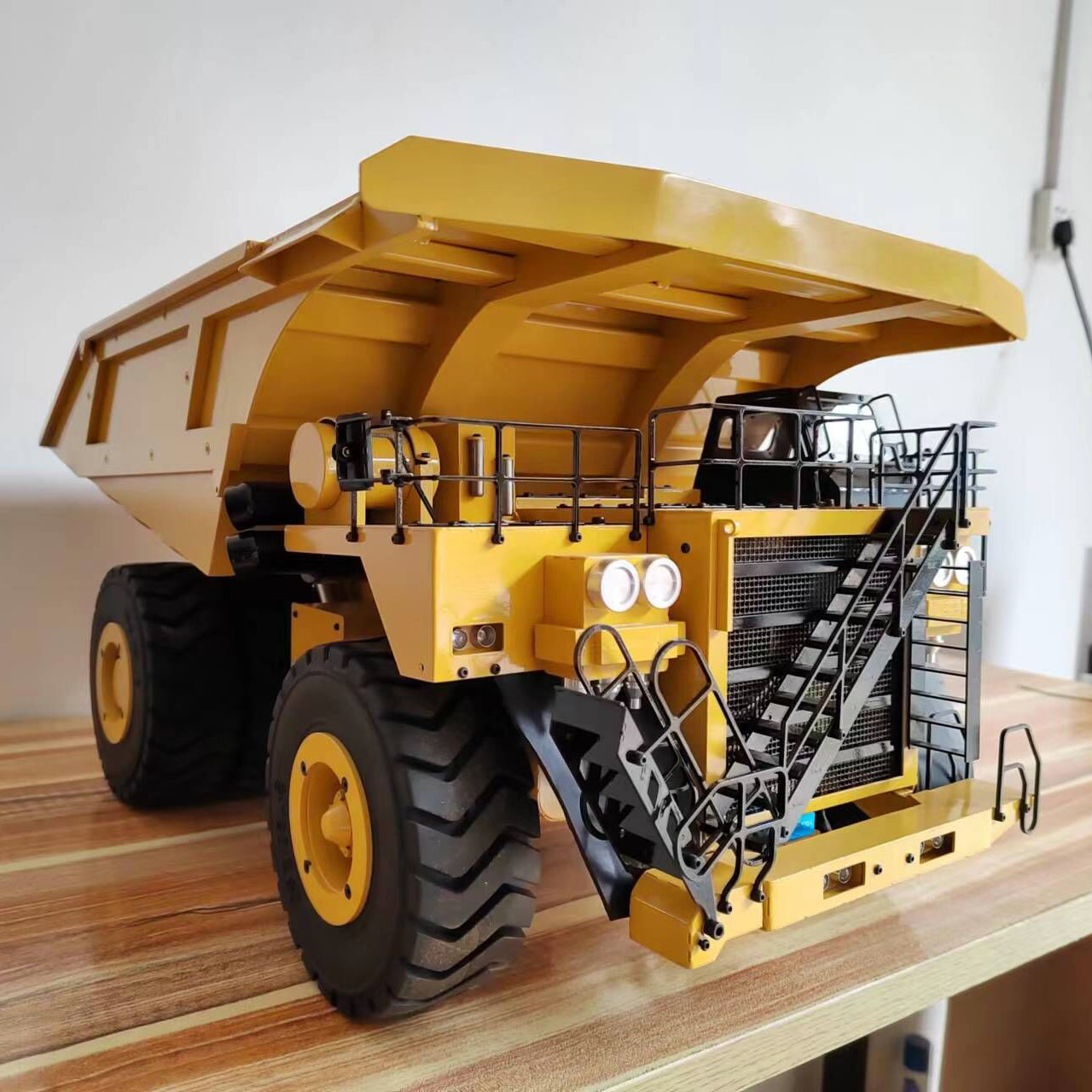 1/20 RC Metal Hydraulic Mining - Rc Hobby Light 评论和价格